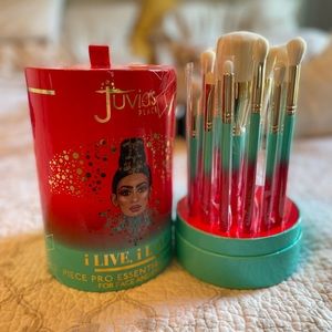 I live I love juvias place makeup brush set